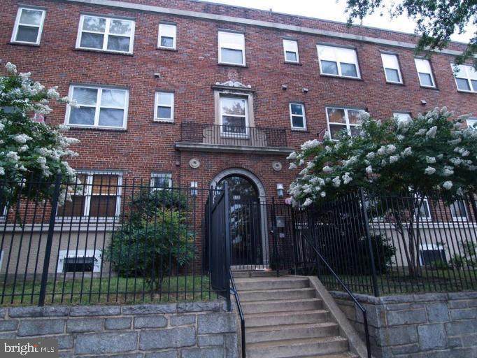 330 Rhode Island Avenue - Photo 1