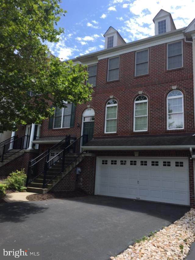 2408 Dorchester St W - Photo 1