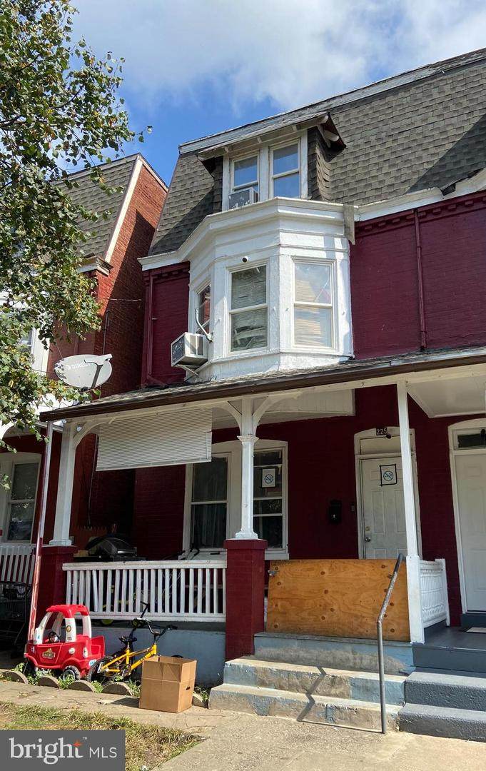 225 Ann Street - Photo 1