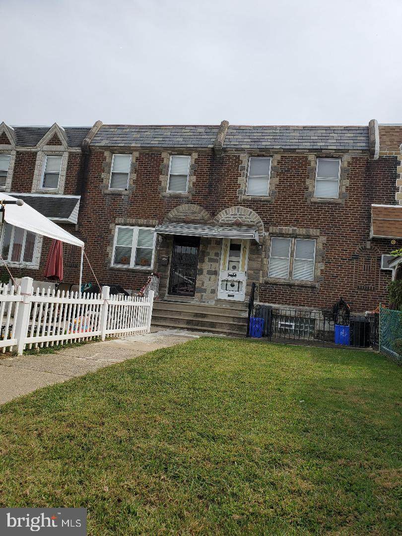 6121 Tackawanna Street - Photo 1