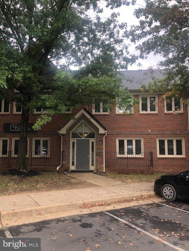 5695 Columbia Pike - Photo 1