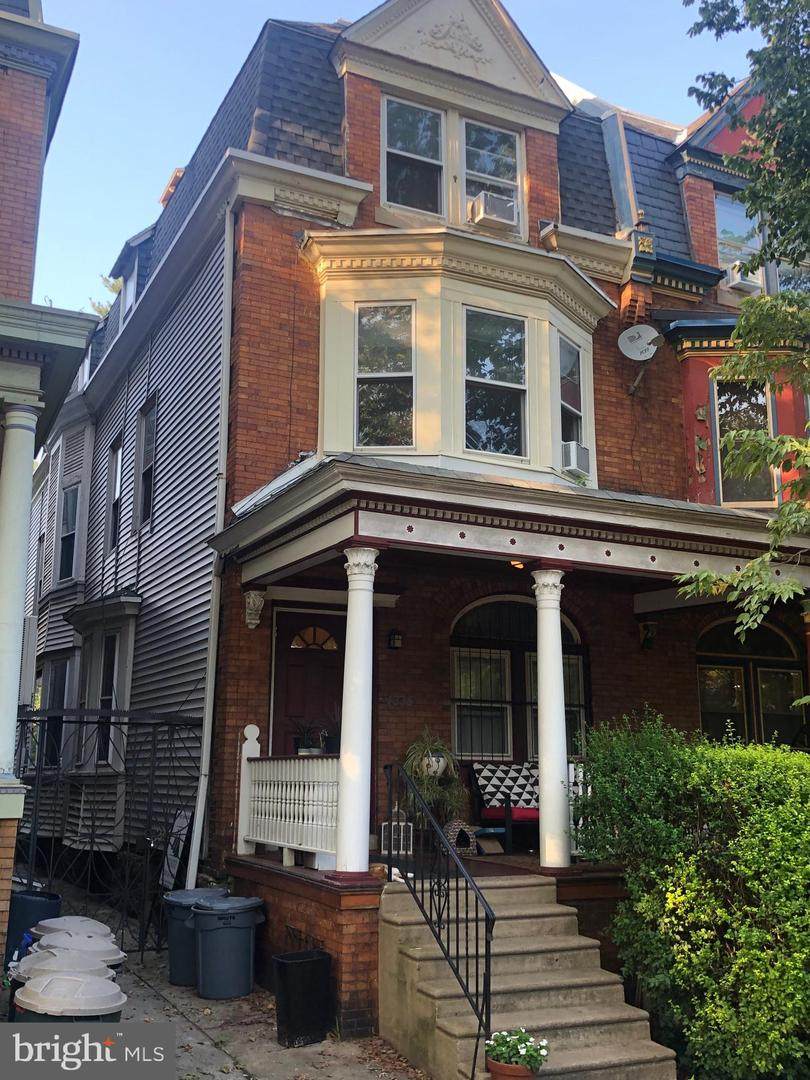 4335 Larchwood Avenue - Photo 1