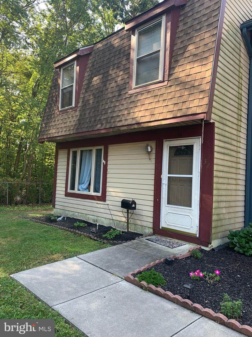 32 Coventry Court - Photo 1