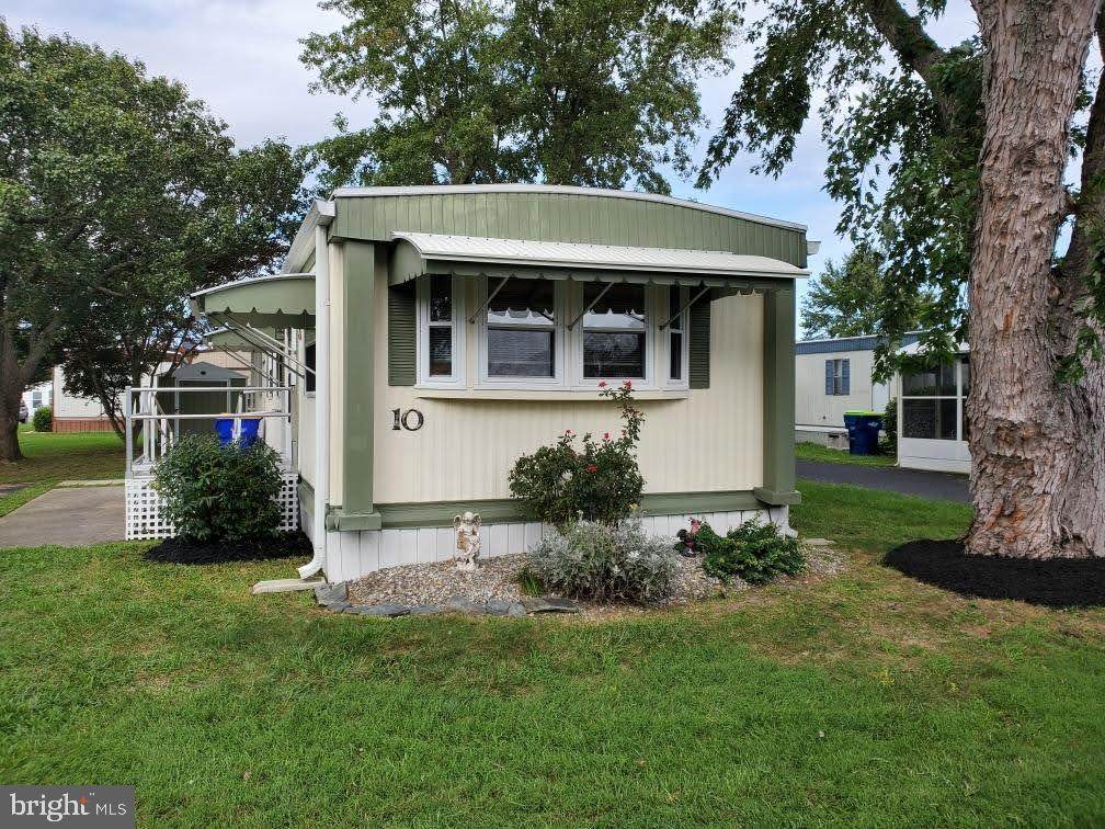 10 Candlelight Lane - Photo 1
