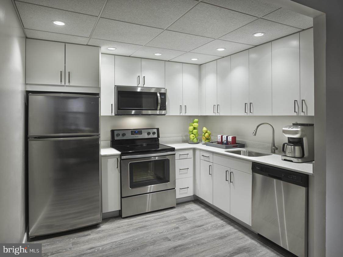834 Chestnut Street - Photo 1