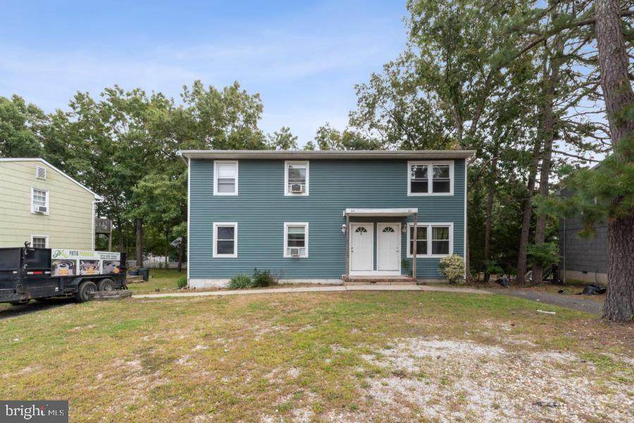 31 Atlantis Avenue - Photo 1