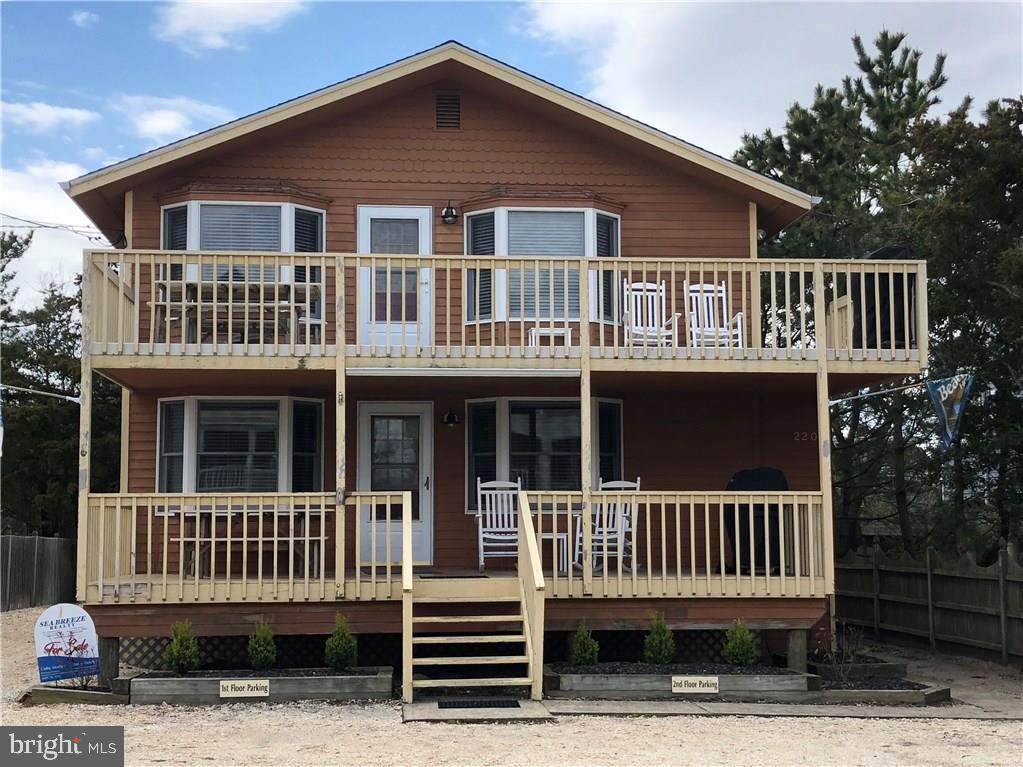 220 Liberty Avenue - Photo 1