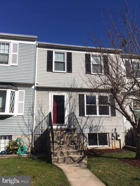 527 Brighton Place - Photo 1