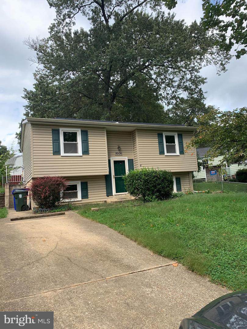 9506 49TH Avenue - Photo 1