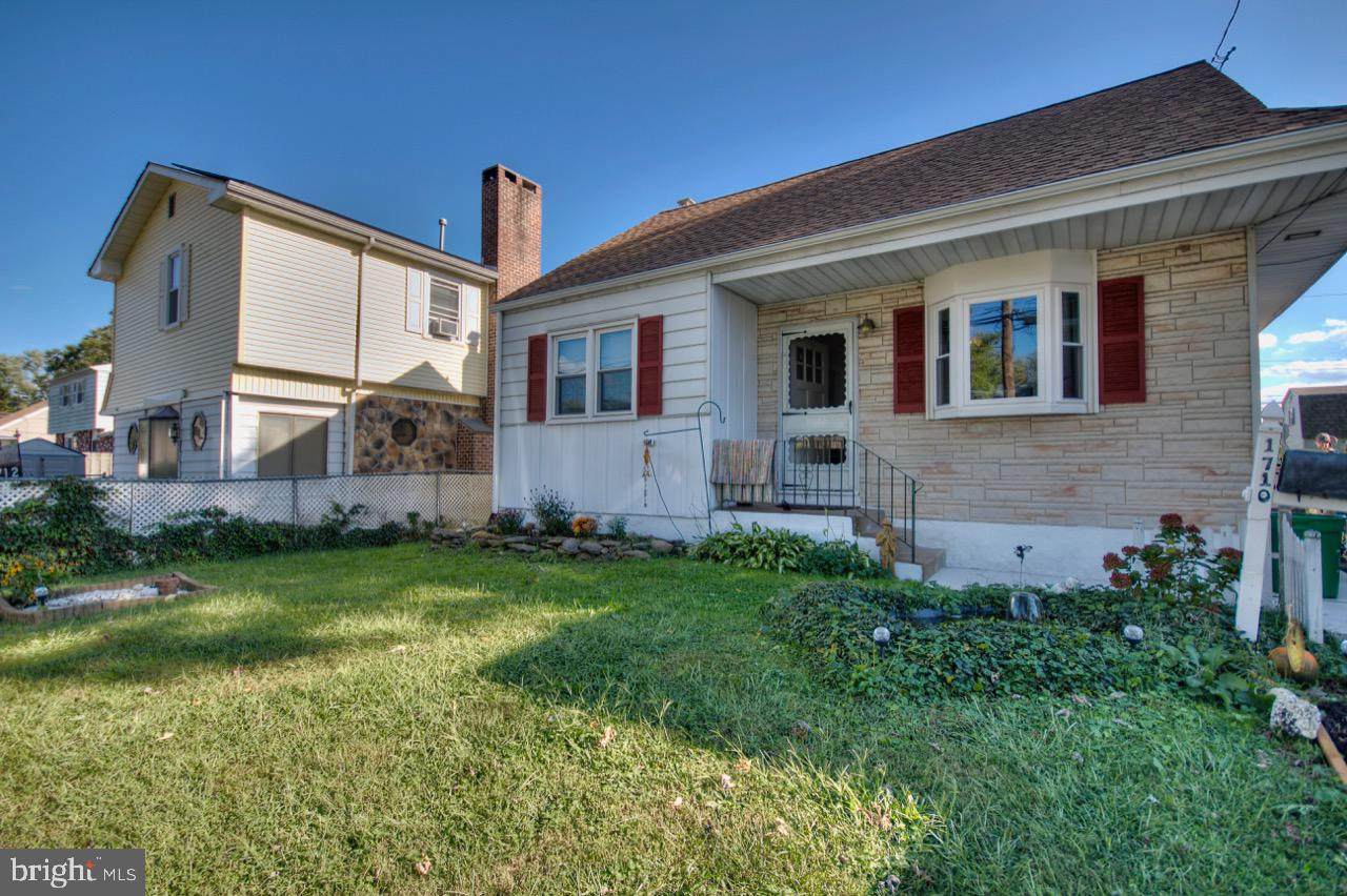 1710 Dixon Avenue - Photo 1