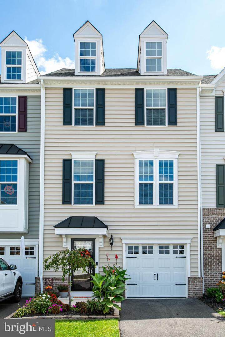 169 Star Drive - Photo 1