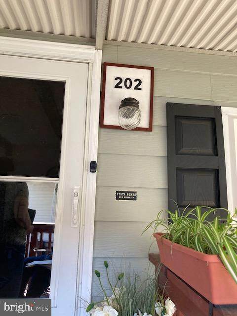202 Trailways Road - Photo 1