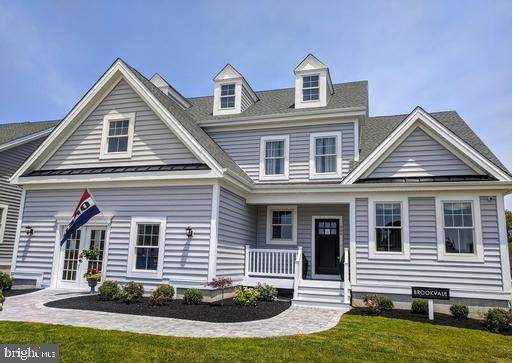 906 Reynolds Street - Photo 1