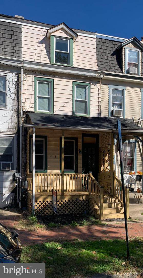461 Locust Avenue - Photo 1