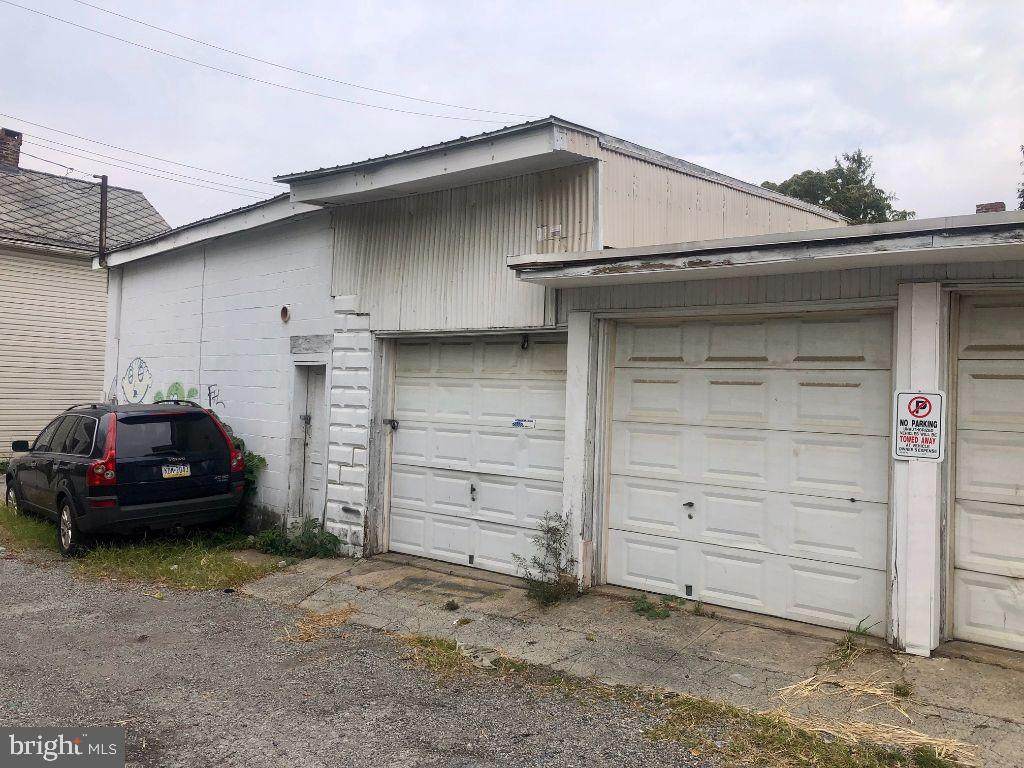 226 Sherman Street - Photo 1