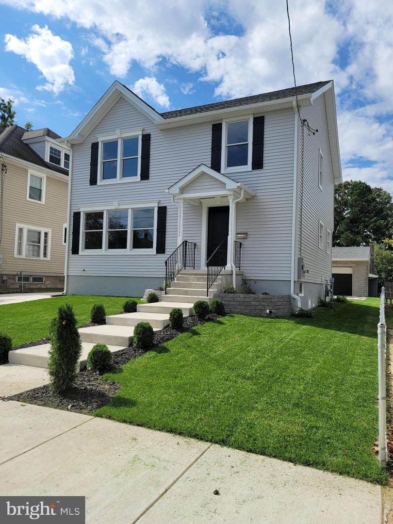 320 Heulings Avenue - Photo 1