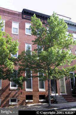 2120 Lombard Street - Photo 1