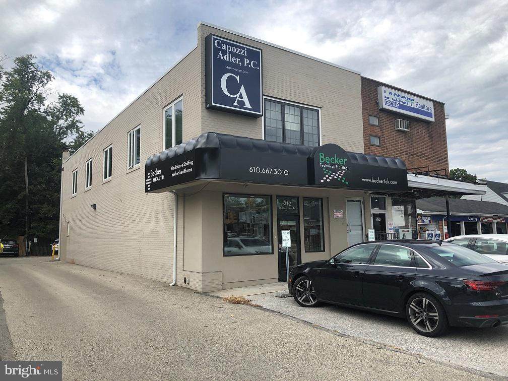 312 Old Lancaster Road - Photo 1