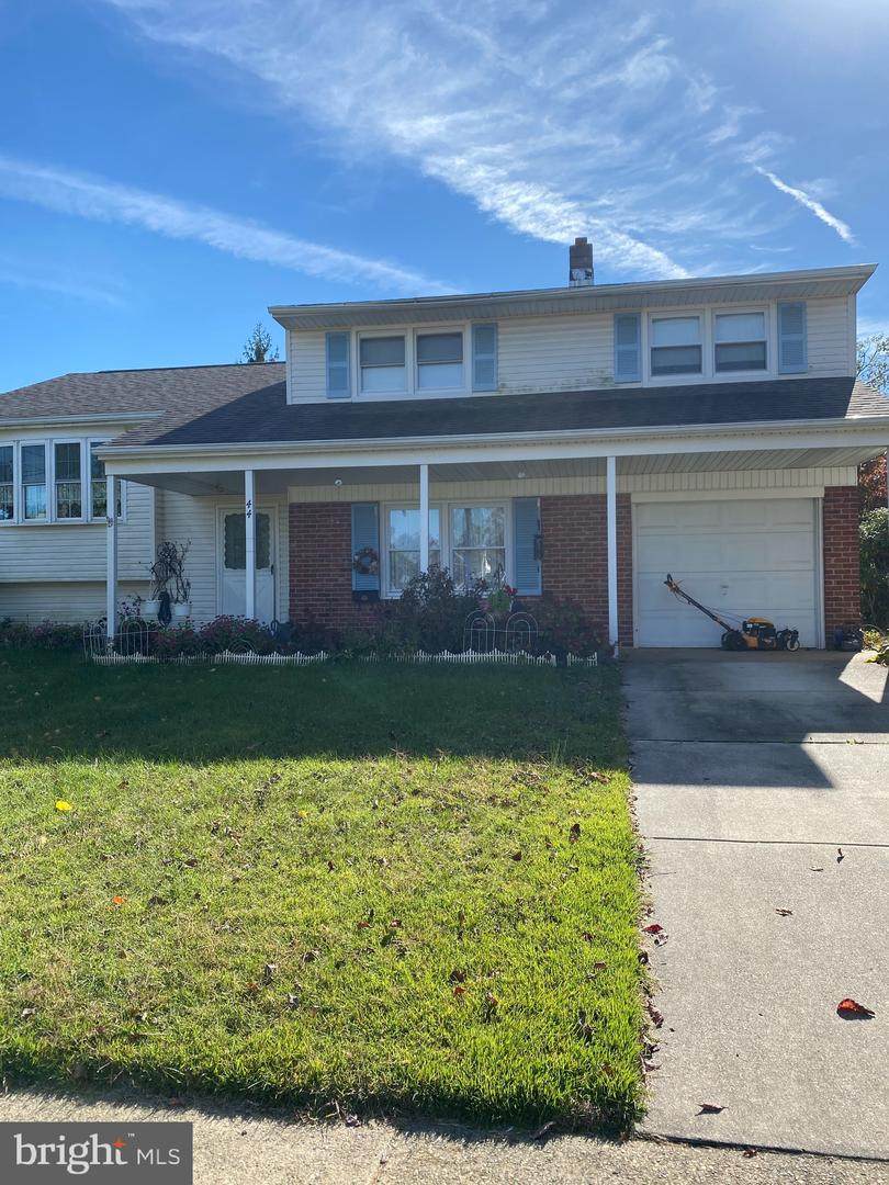 44 Evergreen Lane - Photo 1