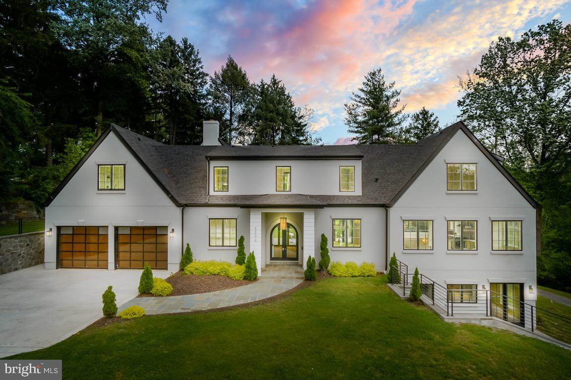 3203 Farmington Drive - Photo 1
