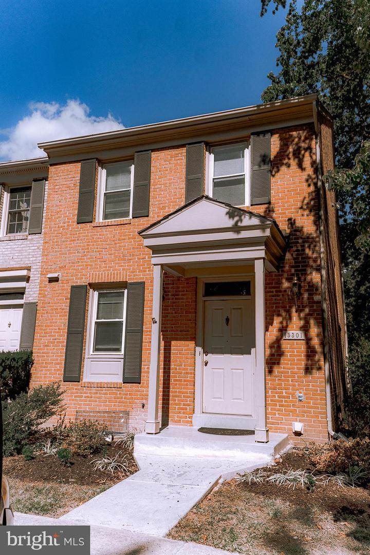 15301 Manor Village Lane - Photo 1