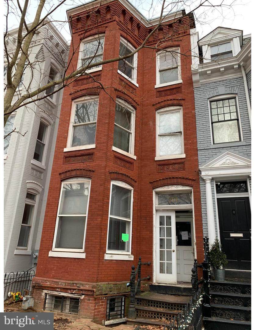 207 3RD Street - Photo 1