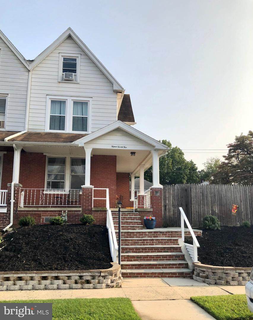 1524 2ND Avenue - Photo 1