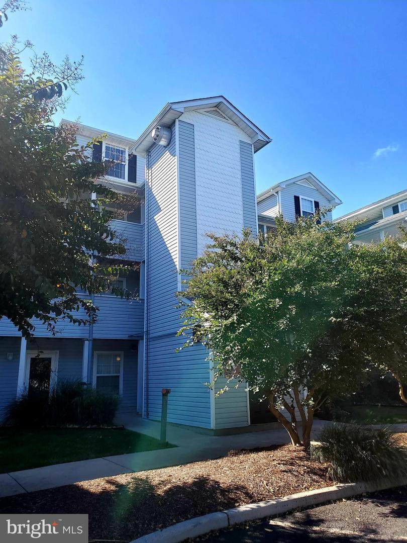3800 Sanibel Circle - Photo 1