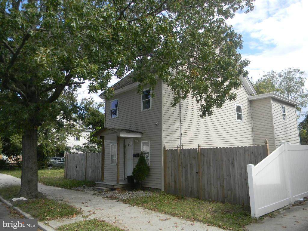 521 3RD Street - Photo 1
