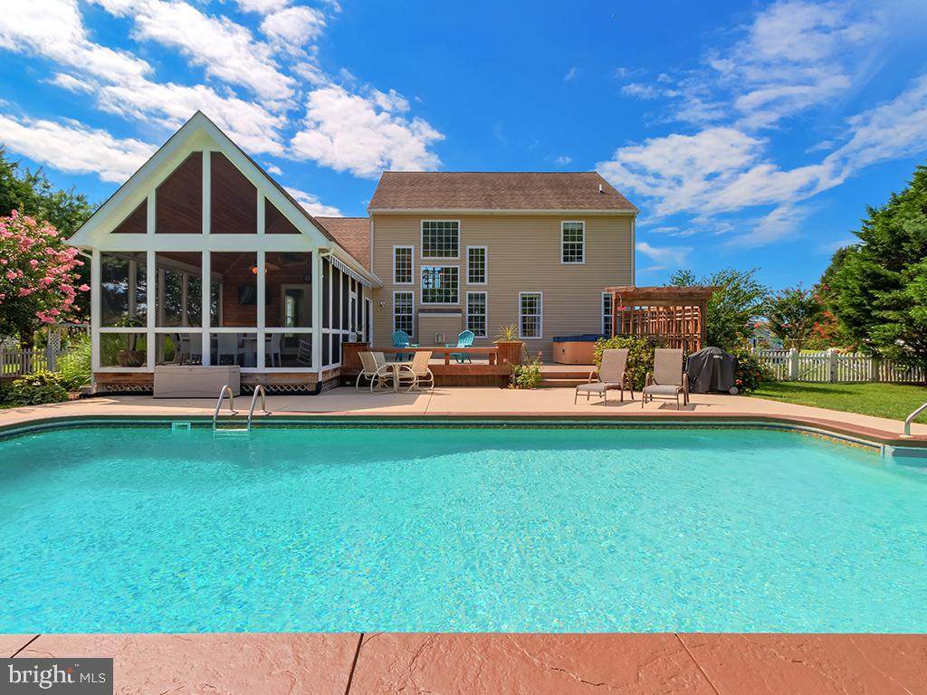 15107 Oyster Shell Drive - Photo 1