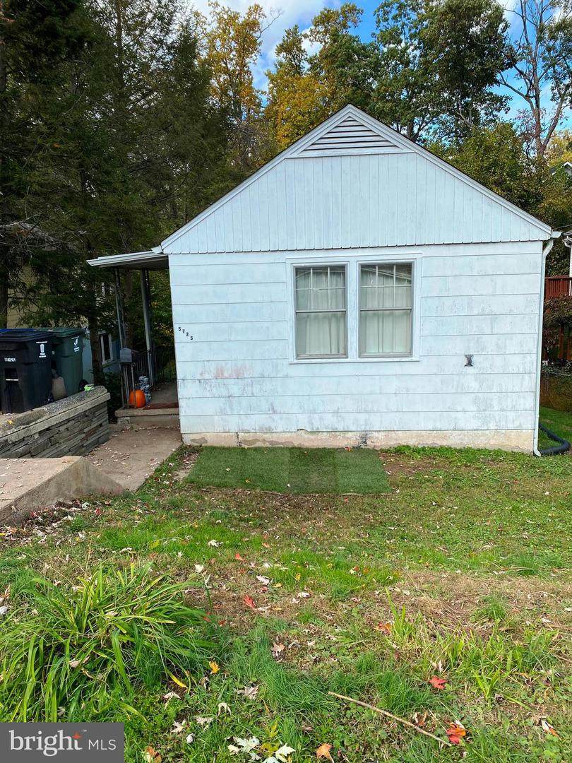 5725 7TH Street - Photo 1