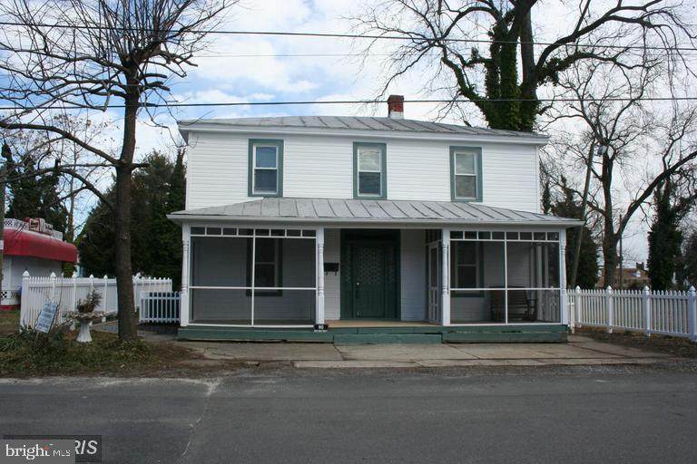 125 Wilder Ave - Photo 1