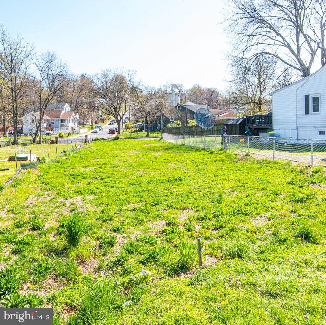 1003 60TH Avenue - Photo 1