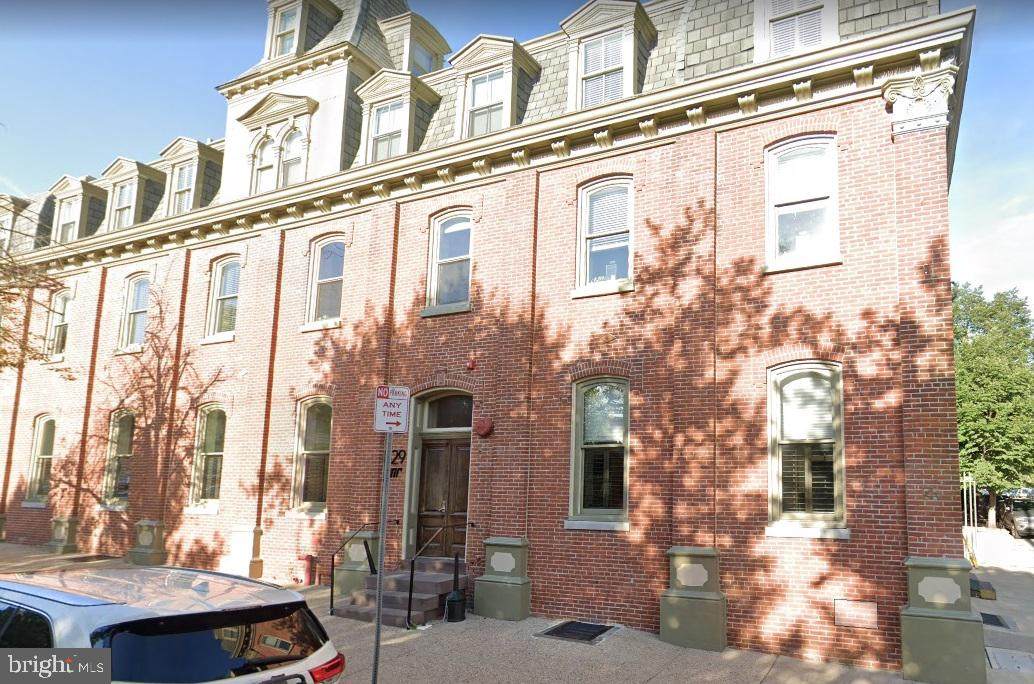 829 29TH Street - Photo 1