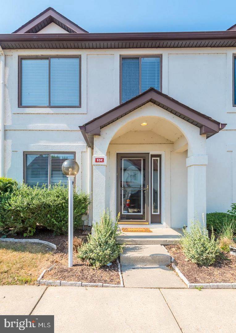 53-C Queen Caroline Court - Photo 1