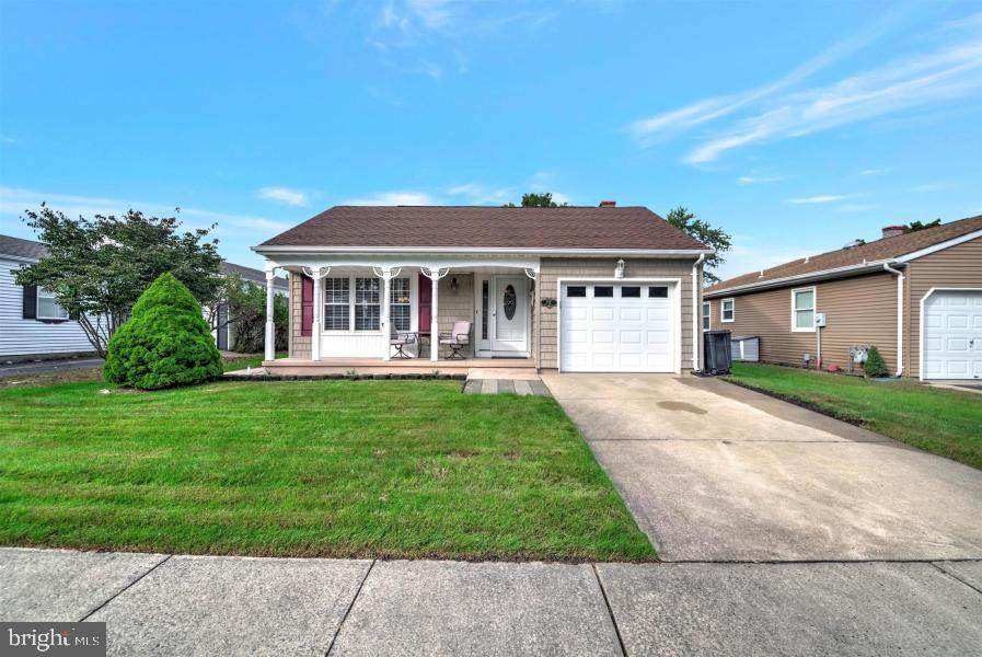 137 Pulaski Boulevard - Photo 1