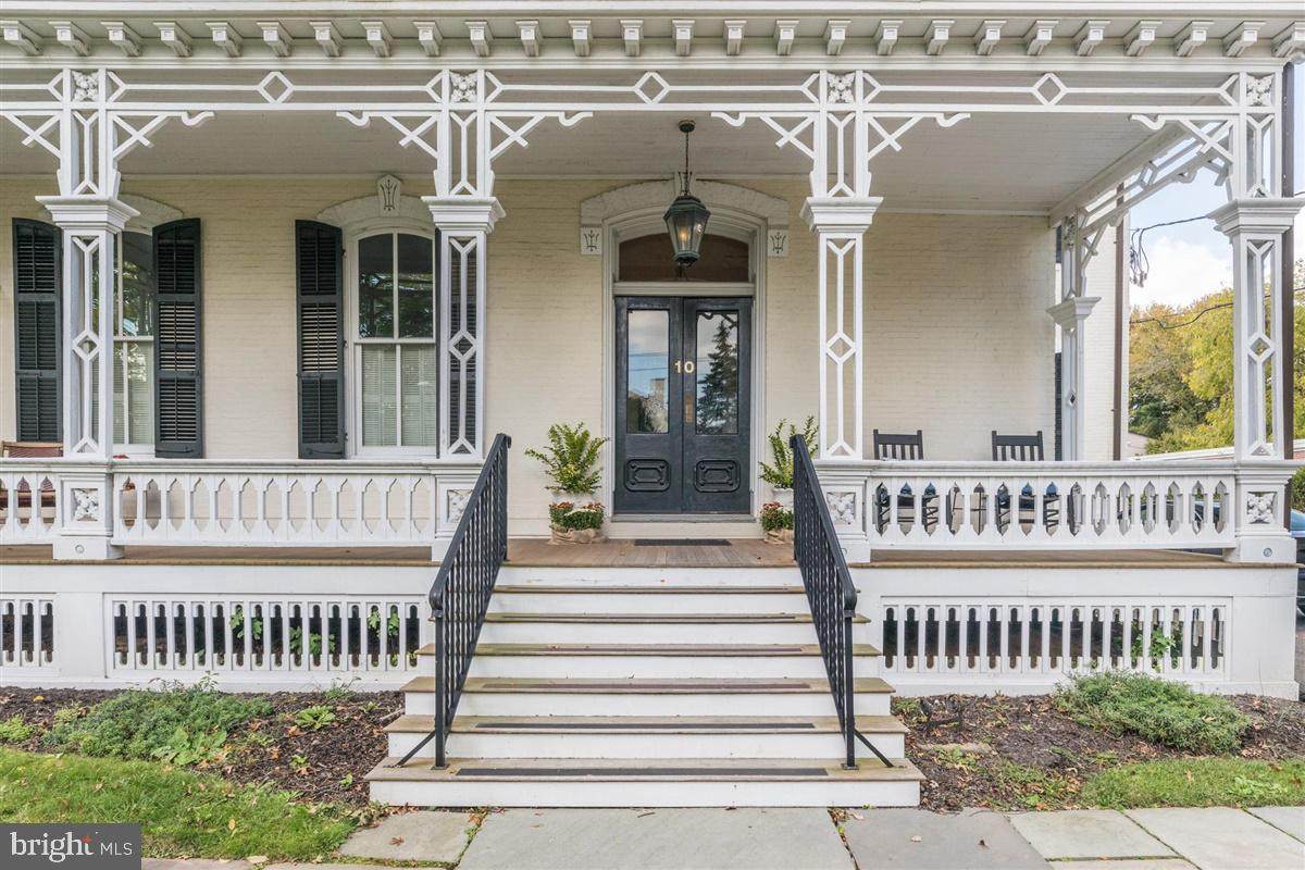 10 Bayard Lane - Photo 1