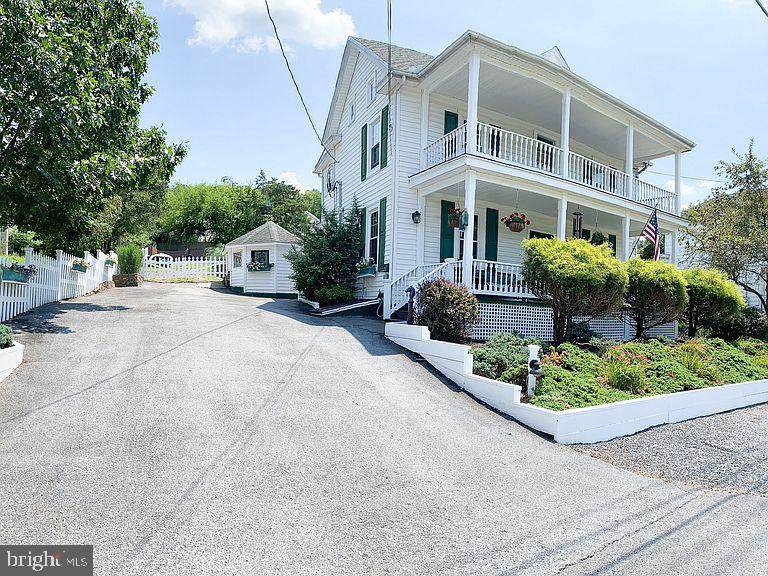 304 Harrison Avenue - Photo 1