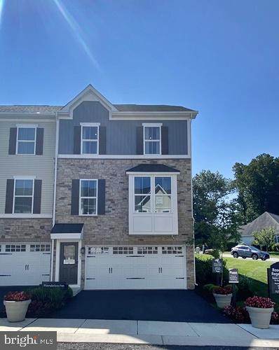 1167 Rosecroft Lane - Photo 1