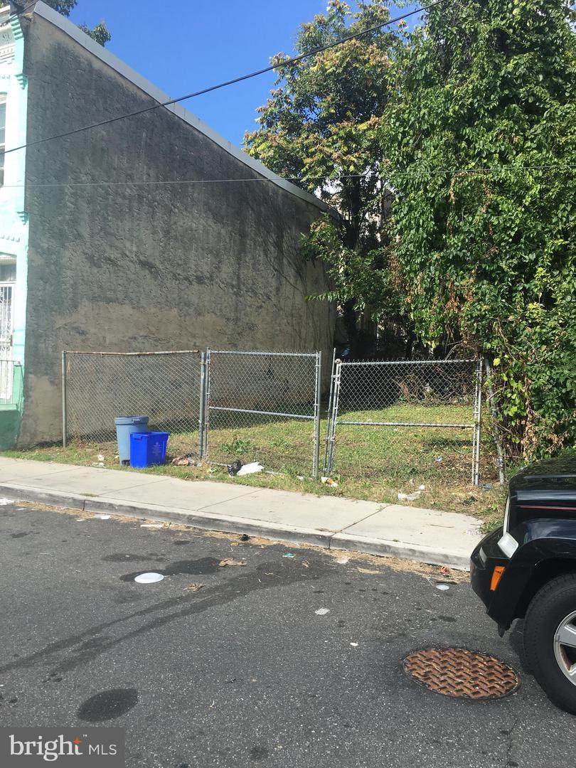 1509 Seltzer Street - Photo 1