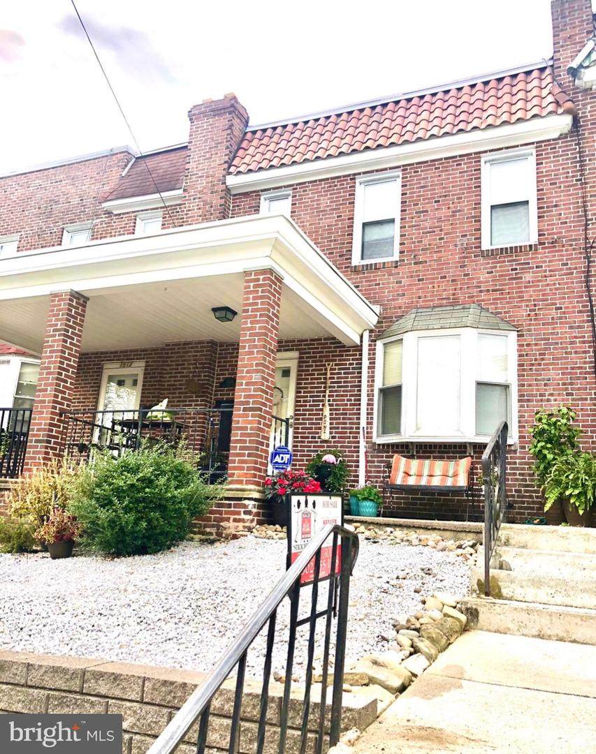 1514 Sycamore Street - Photo 1