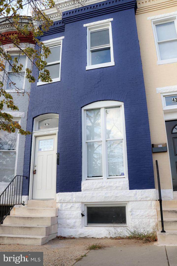 426 23RD Street - Photo 1