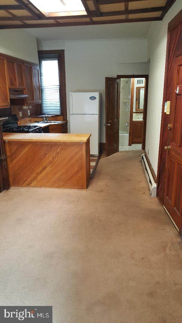 872 23 Street - Photo 1