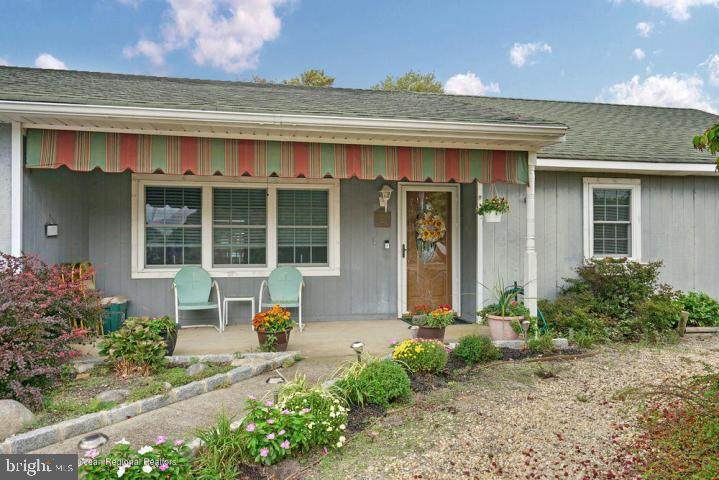 1228 Bay Avenue - Photo 1