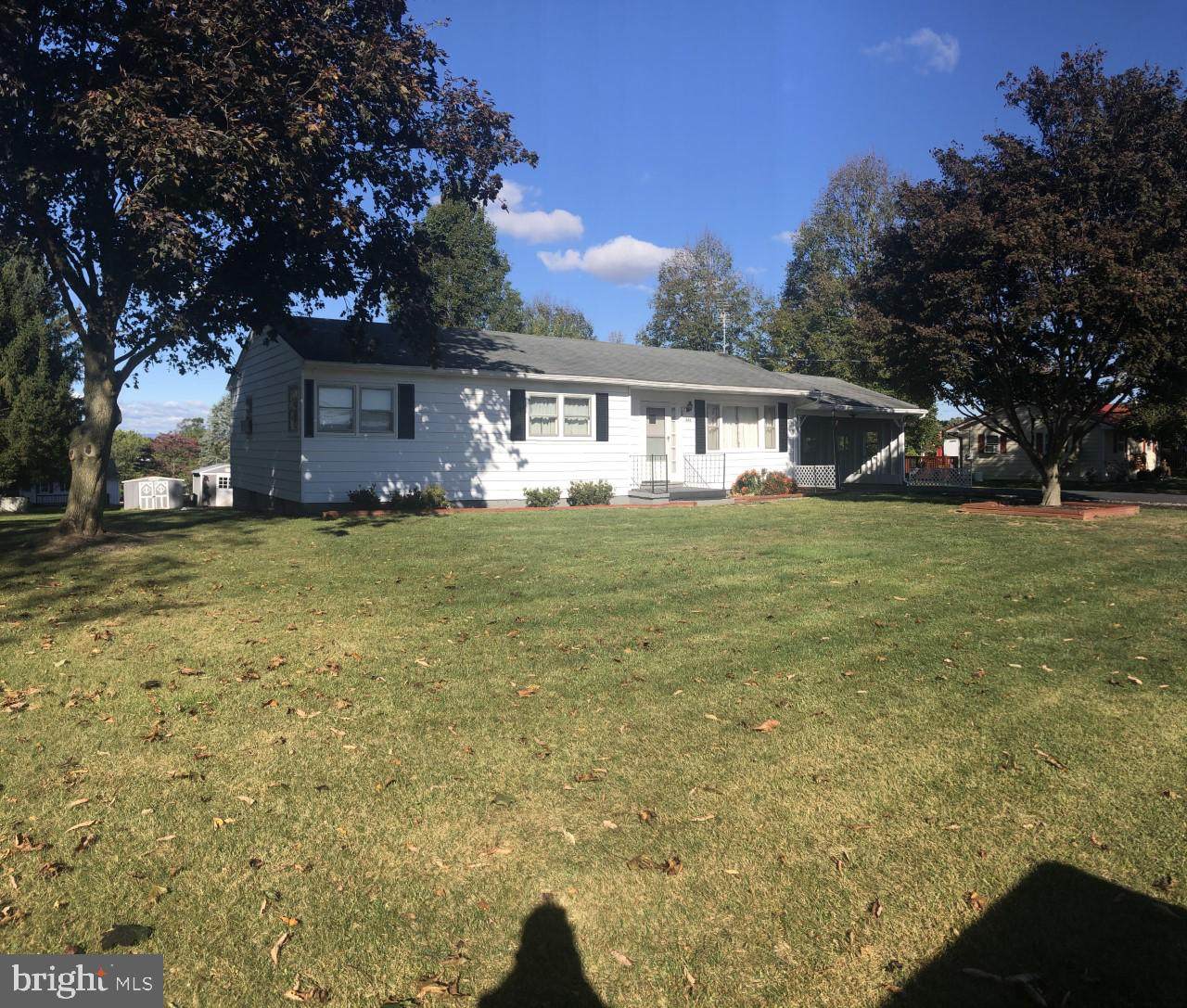 886 Banner Avenue - Photo 1