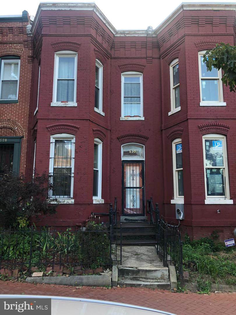 530 4TH Street - Photo 1