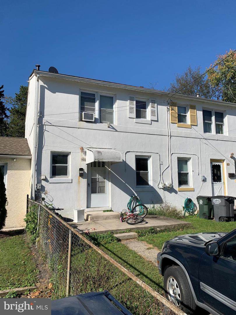 433 New Jersey Avenue - Photo 1