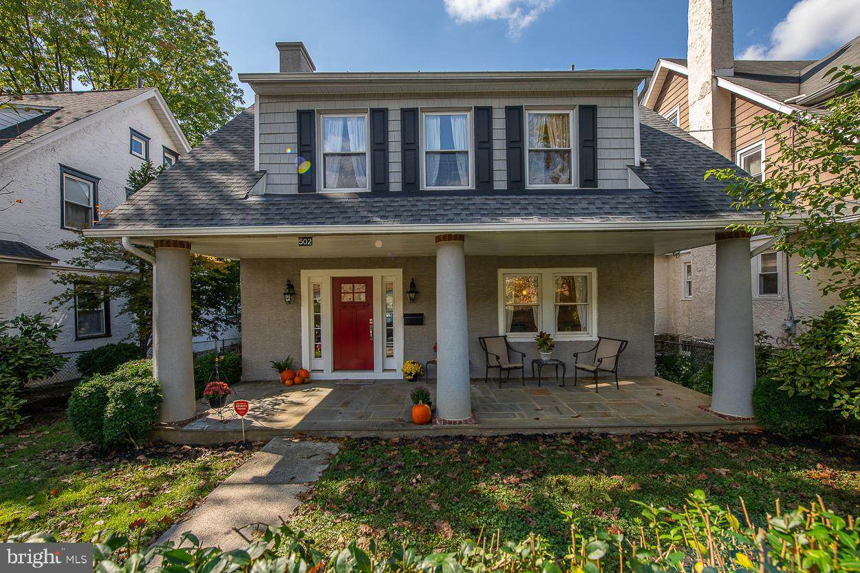 502 Essex Avenue - Photo 1