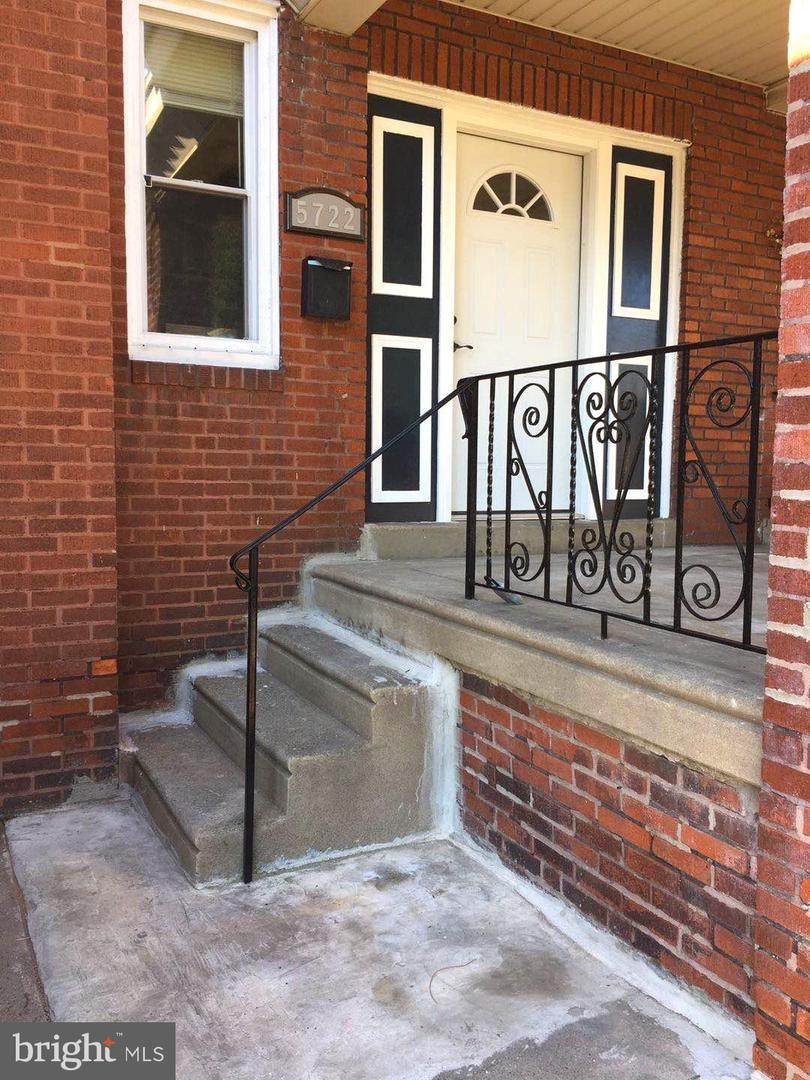5722 Colgate Street - Photo 1