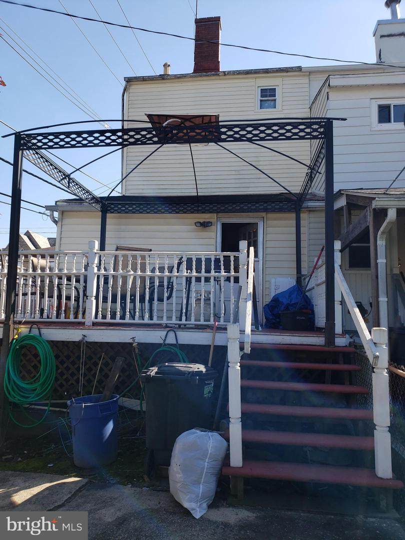 301 Chestnut Street - Photo 1